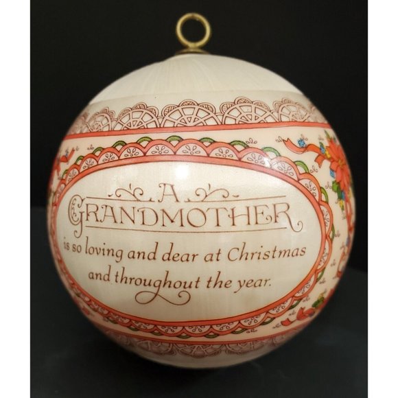 Hallmark GRANDMOTHER 1981 Keepsake Christmas Ornament off white satin ball VTG - Picture 1 of 4
